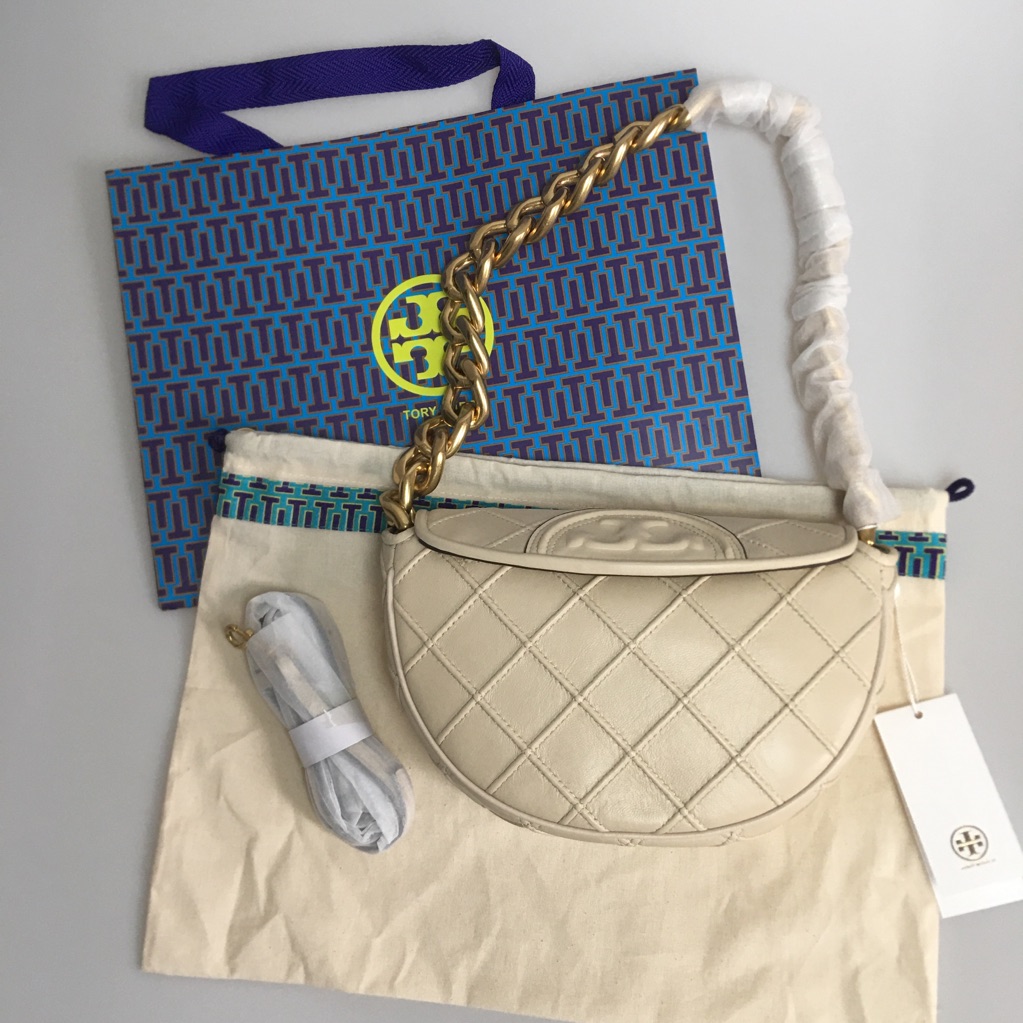 Tory Burch Fleming Crescent Bag In Off White./Tory Burch Underarm Bag